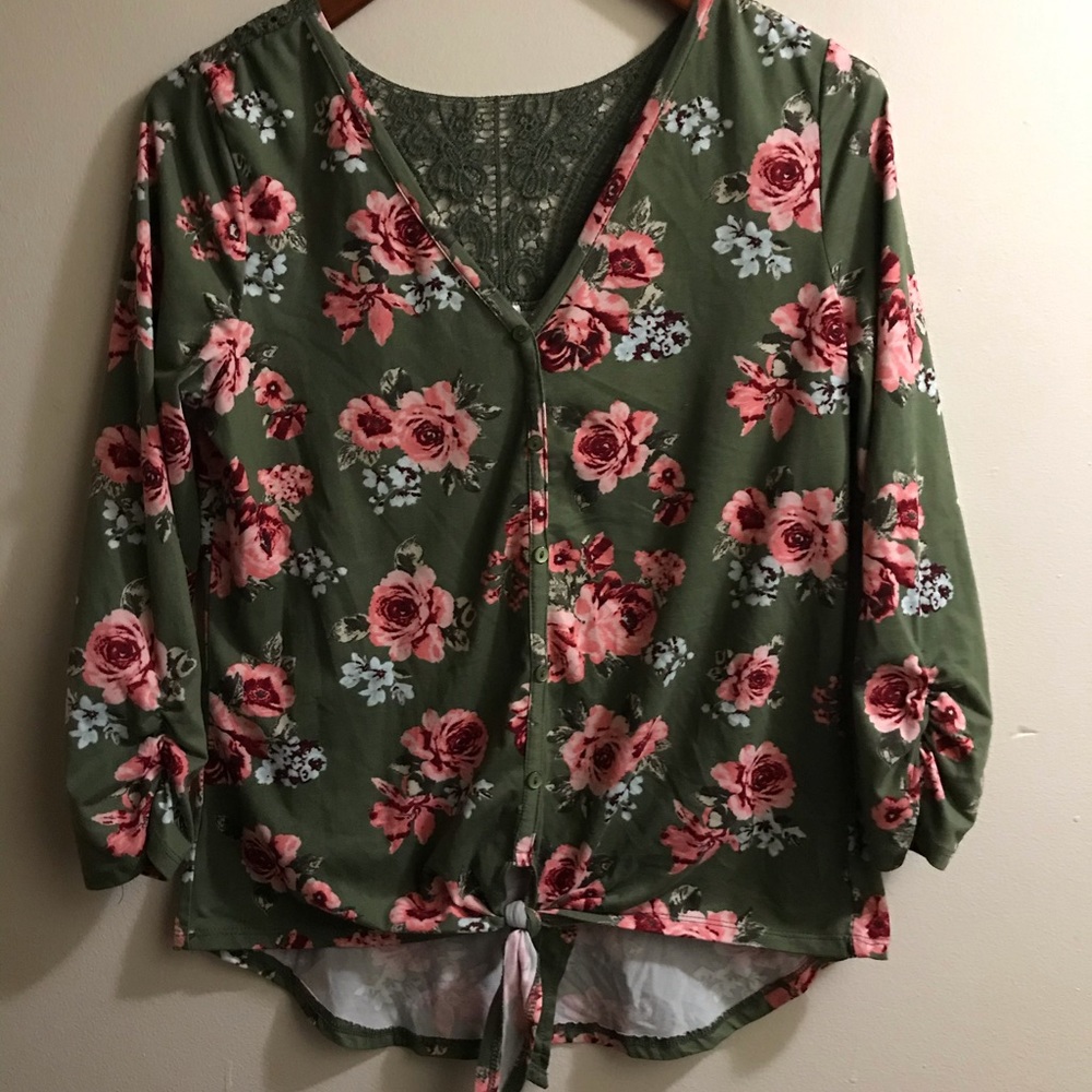 Dark Green floral 3/4 Sleeve Shirt